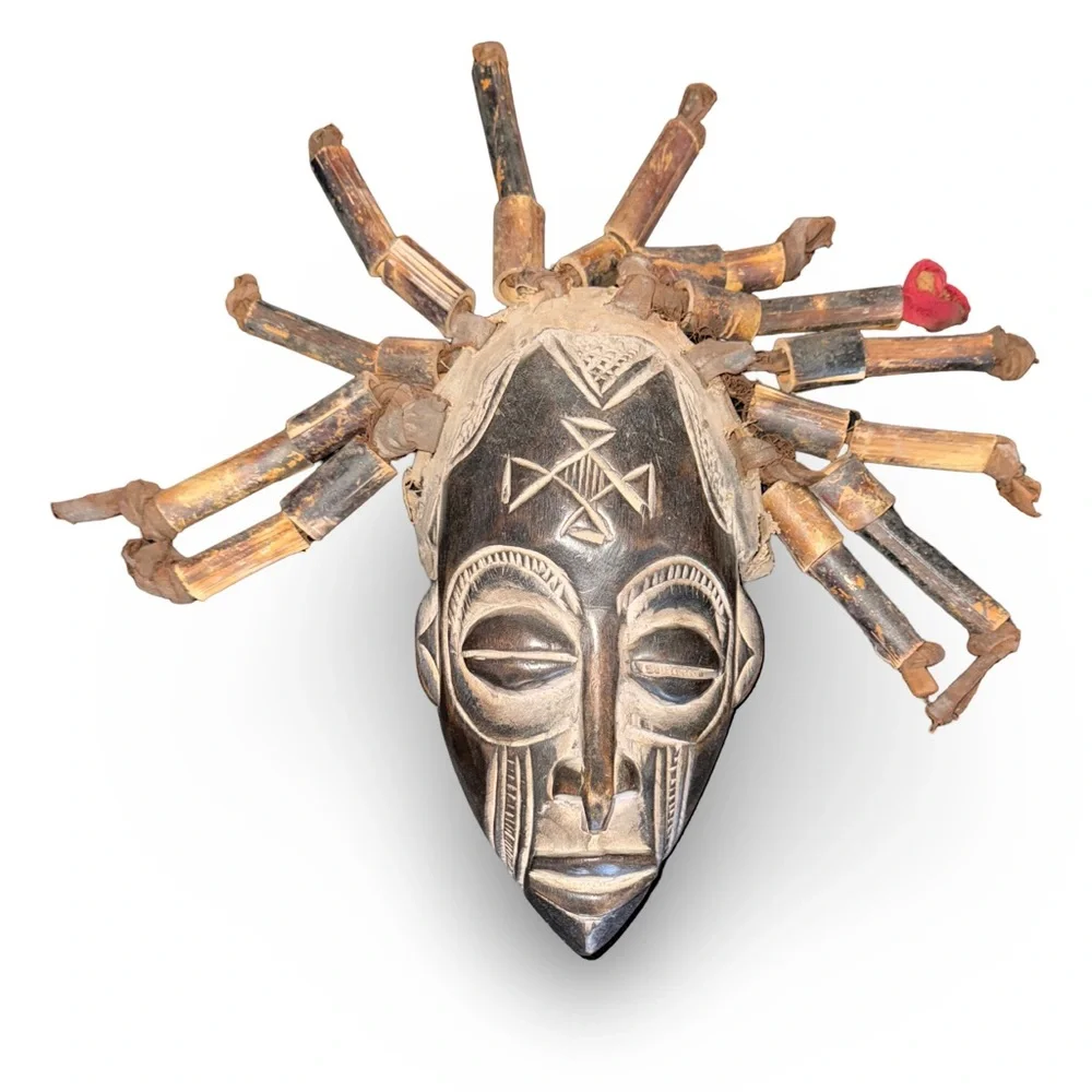 BRAND NEW African Tribal Tiki Mask with Wooden Dreads Wall Decor (Living Spaces)